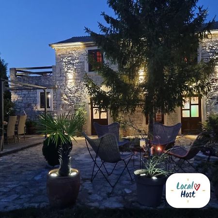 Villa Stonehouse Ana With Jacuzzi Rovinj-Krmed Extérieur photo