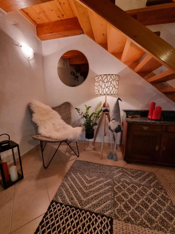 Villa Stonehouse Ana With Jacuzzi Rovinj-Krmed Extérieur photo